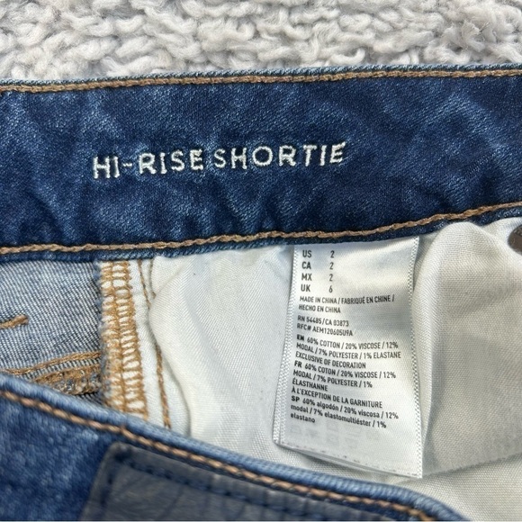 American Eagle Shorts Womens 2 Hi Rise Shortie Super Stretch Dark Wash Raw Hem - Picture 3 of 4